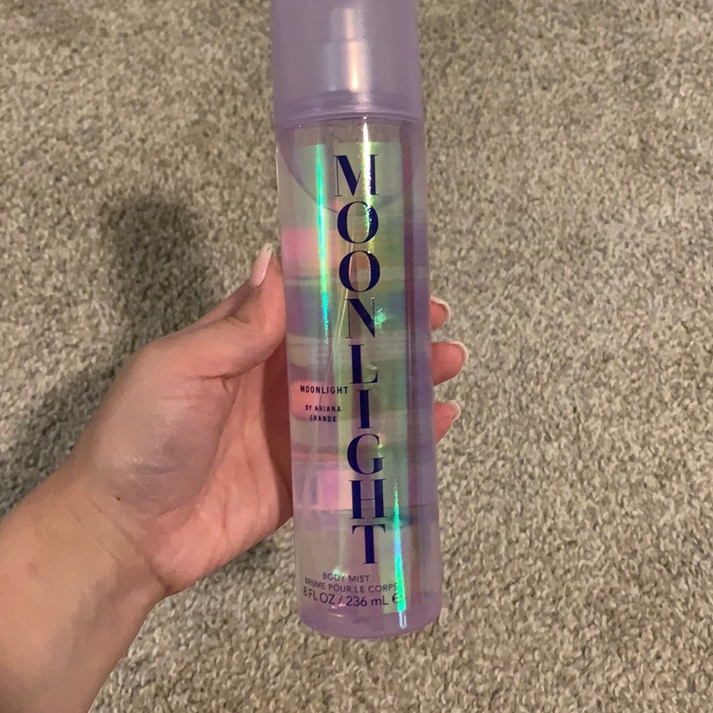 Ariana Grande Moonlight